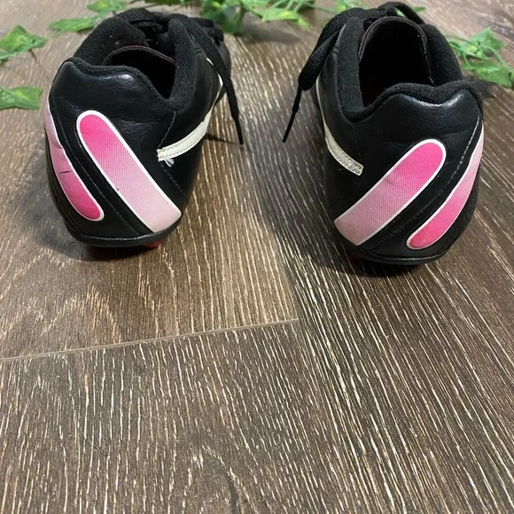 Nike Youth Jr.
Phantom GT size 1 shoes - Picture 5 of 7